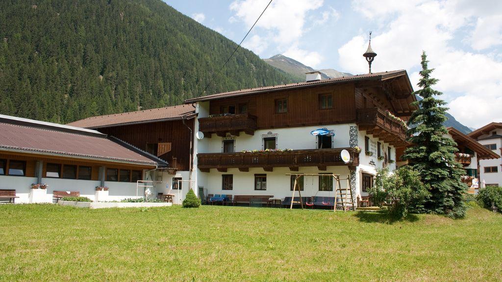 Farm stay Wiesenhof Umhausen